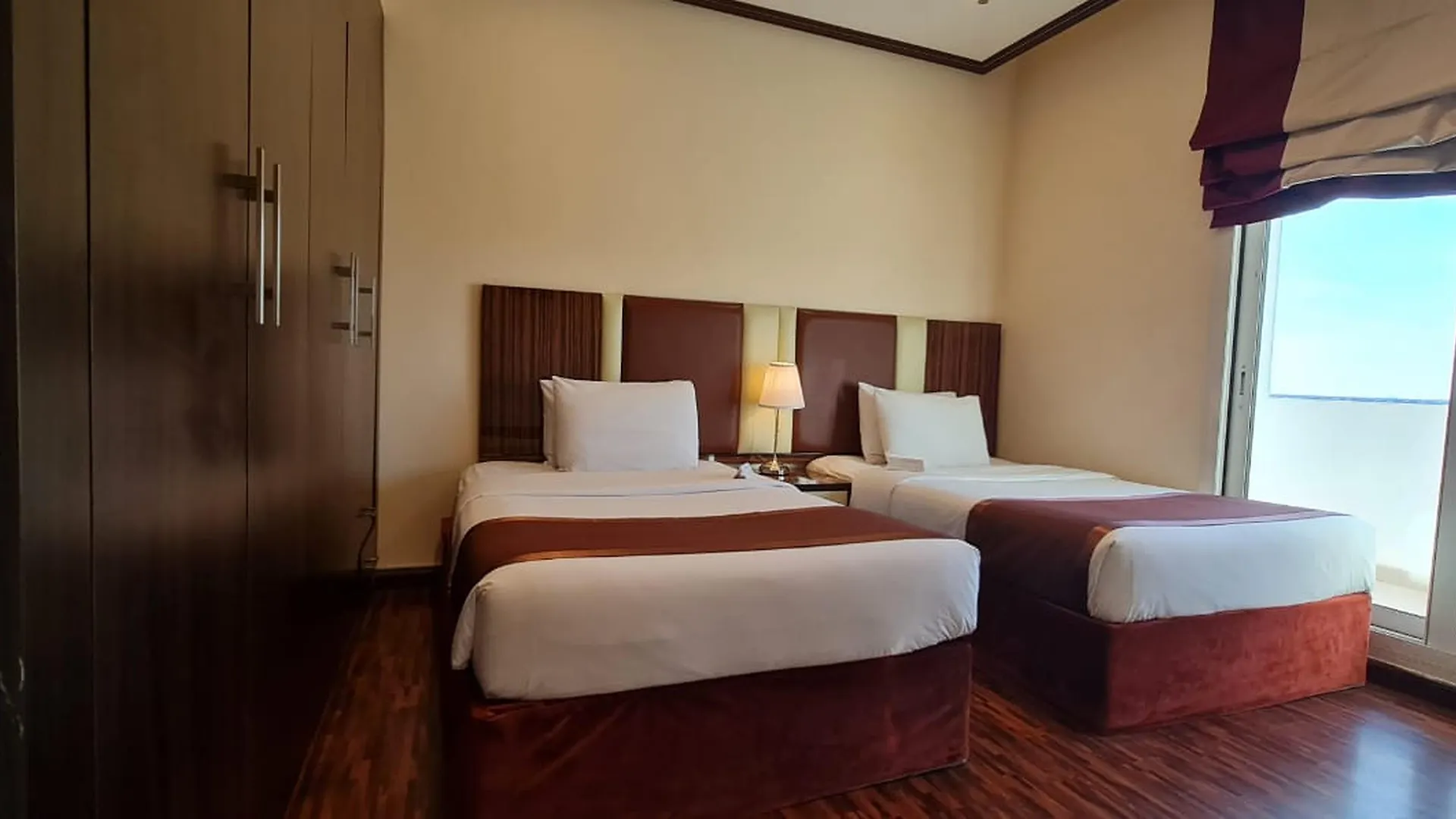 The View Al Barsha Hotel Apartments Dubaj