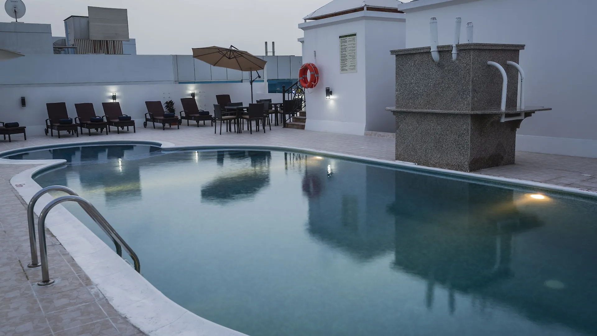 The View Al Barsha Hotel Apartments Dubaj